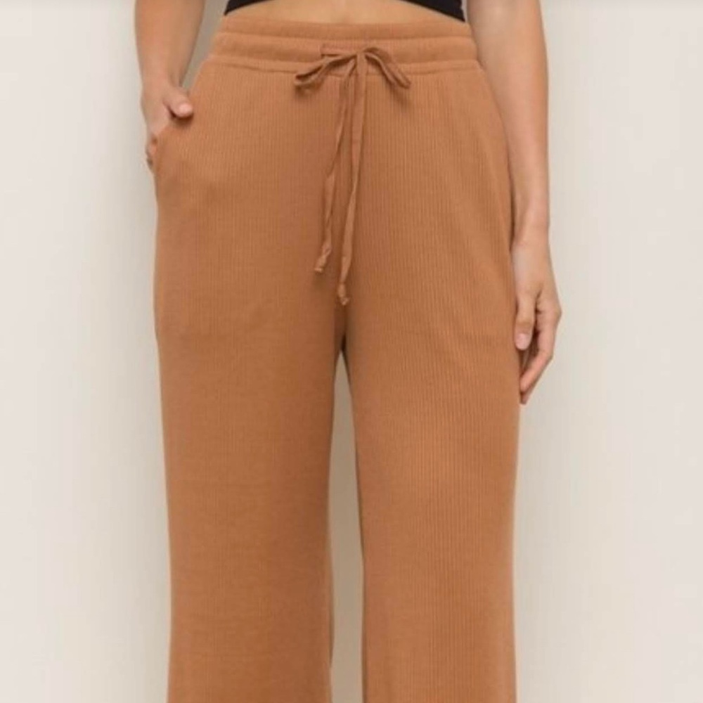 Ribbed, drawstring pant